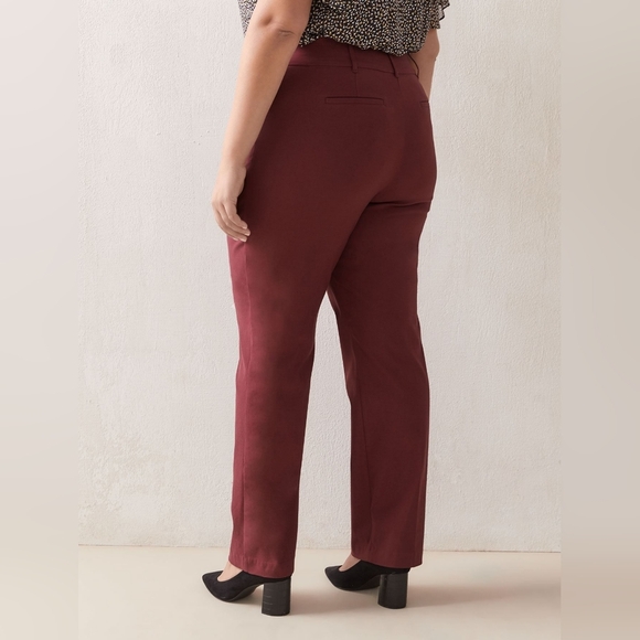 🇨🇦 NWT Universal Fit Plus size Burgundy Straight Leg Pant 24P - Picture 3 of 9